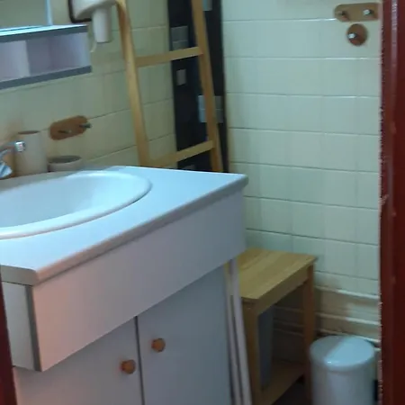 Apartment 4 Personnes Avec Wifi, Balcon, A - Fr-1-263-622