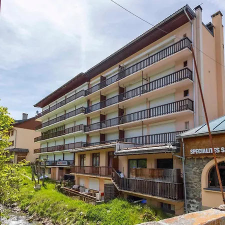 4 Personnes Avec Wifi, Balcon, A Apartment