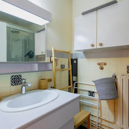 4 Personnes Avec Wifi, Balcon, A Valloire