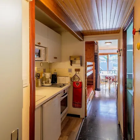 4 Personnes Avec Wifi, Balcon, A Valloire